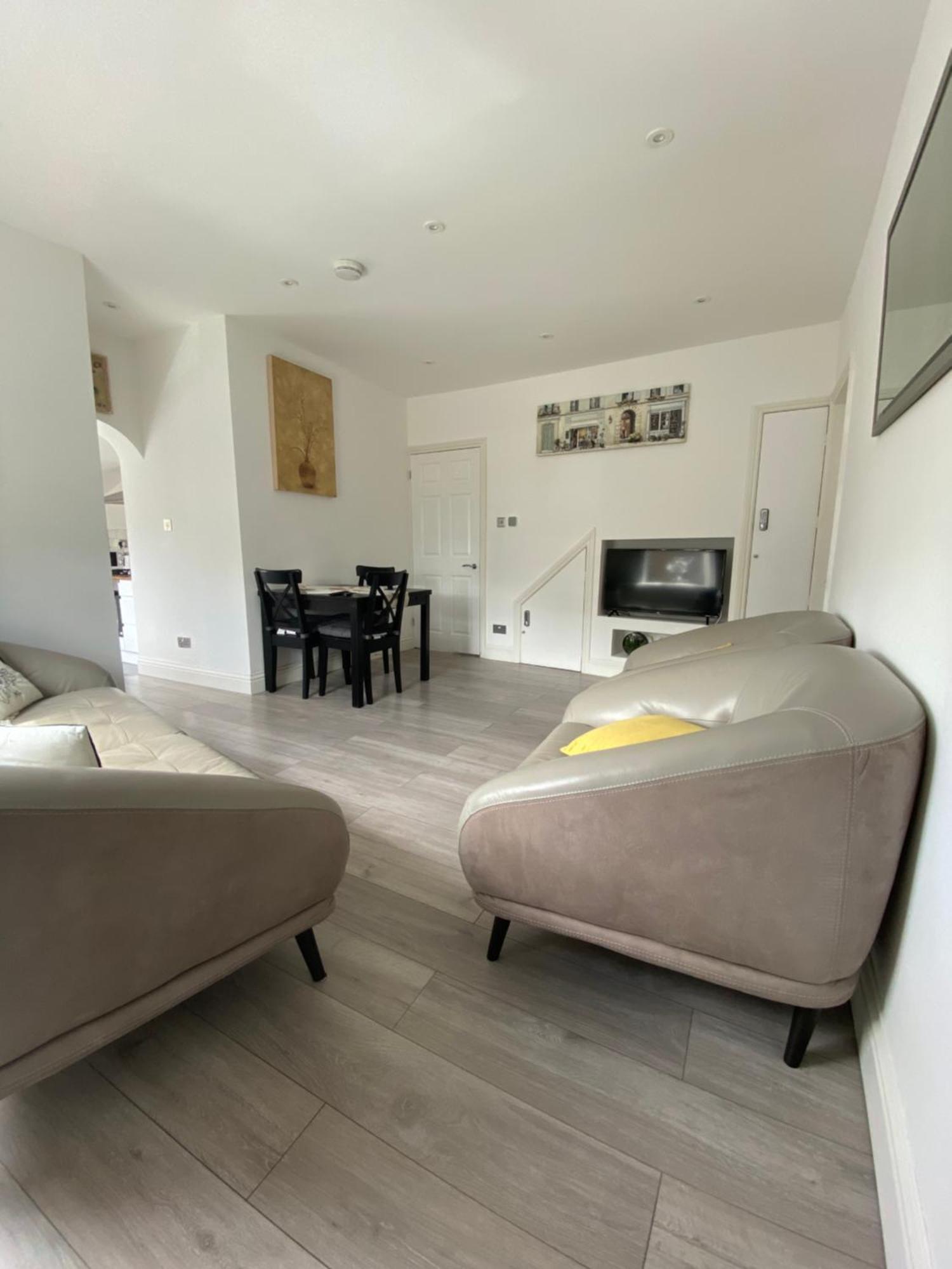 Eejs Modern London 3 Bed Flat Near Crystal Palace Stadium - Great Transport Links Norwood Exterior photo
